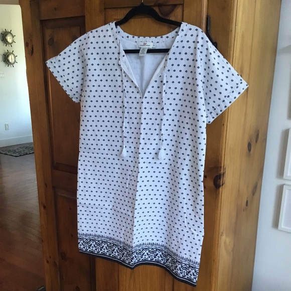 Vineyard Vines linen blend knee length lined shift dress. L - Picture 1 of 3